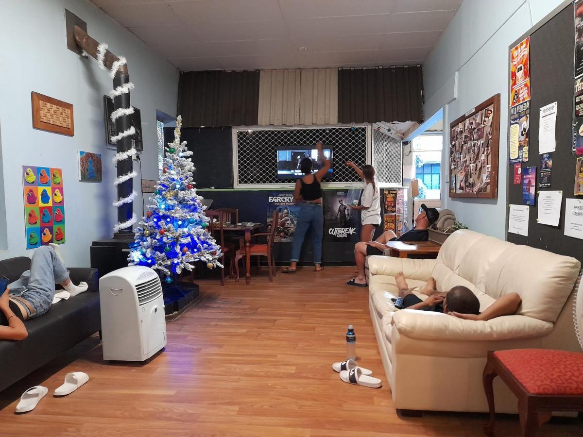 Ozi Inn Backpackers - Perth - Buitenkant foto