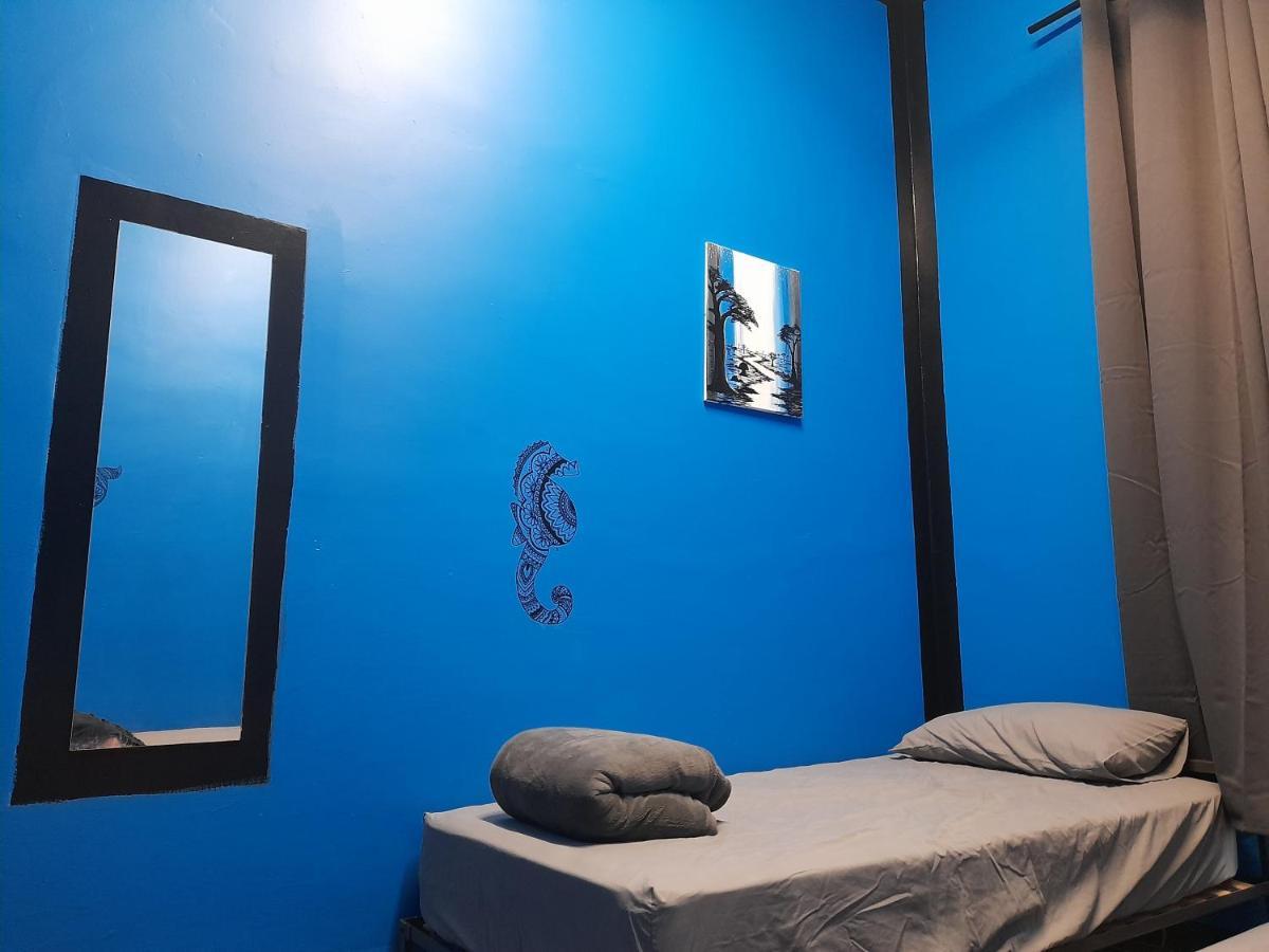 Ozi Inn Backpackers - Perth - Buitenkant foto