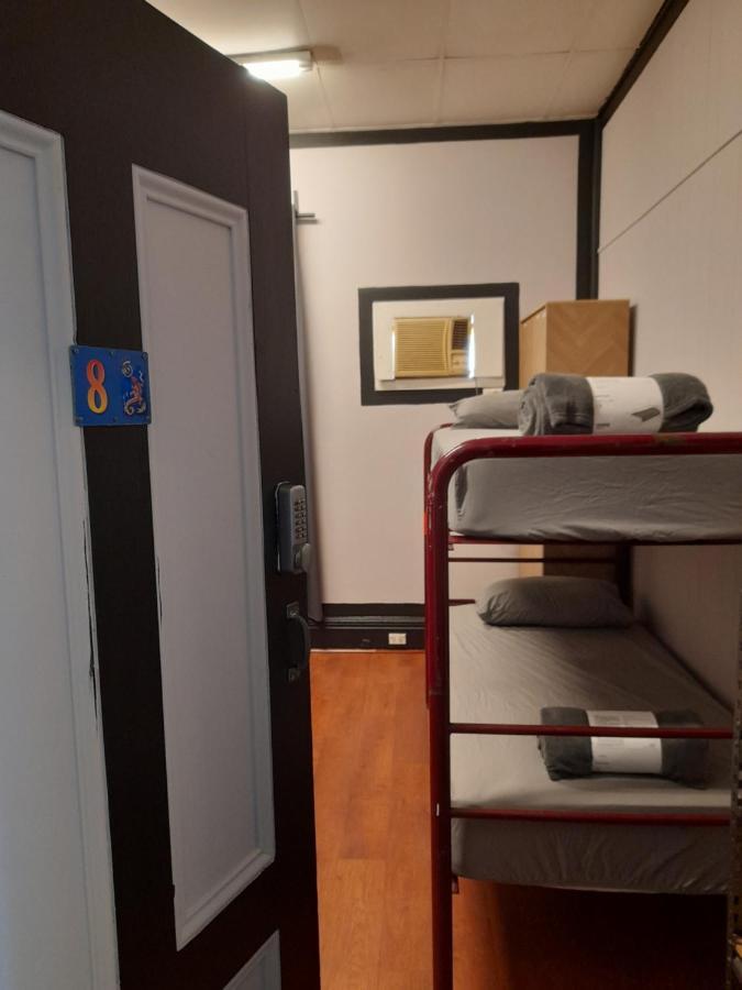 Ozi Inn Backpackers - Perth - Buitenkant foto