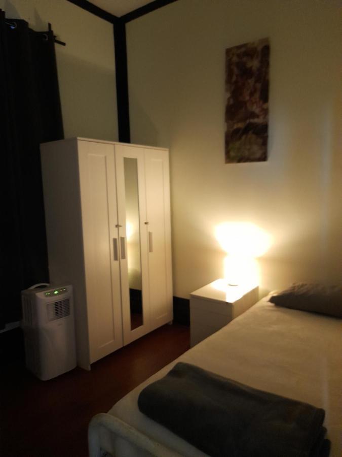 Ozi Inn Backpackers - Perth - Buitenkant foto